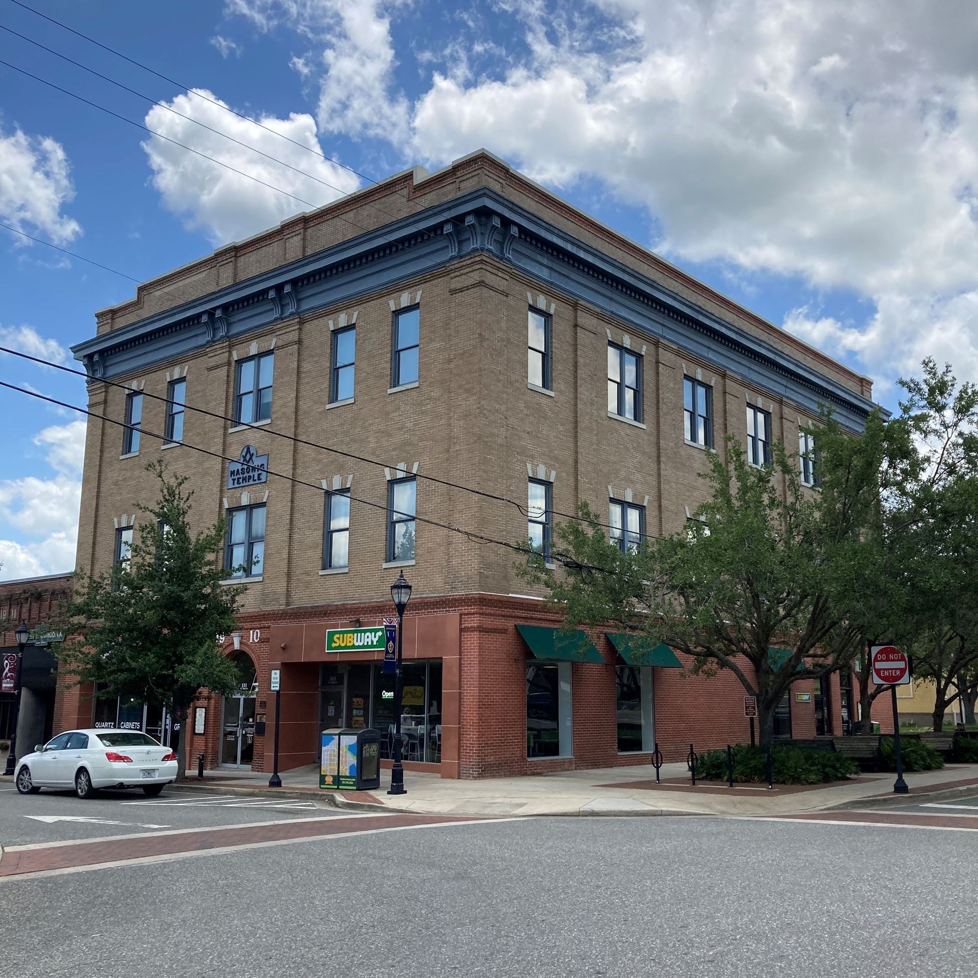 111 W Main St pic - 2022