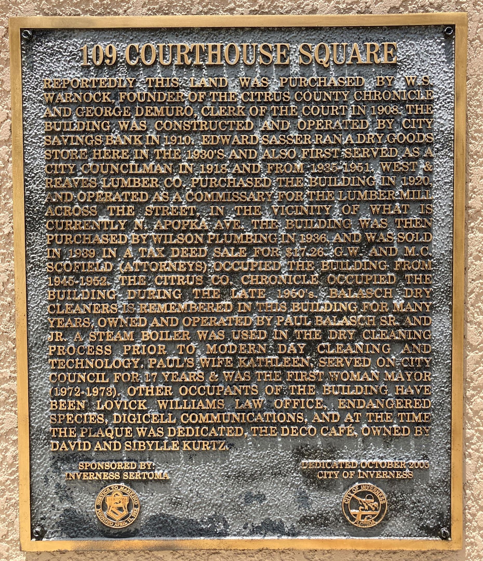 109 Courthouse Sq plaque - 2022