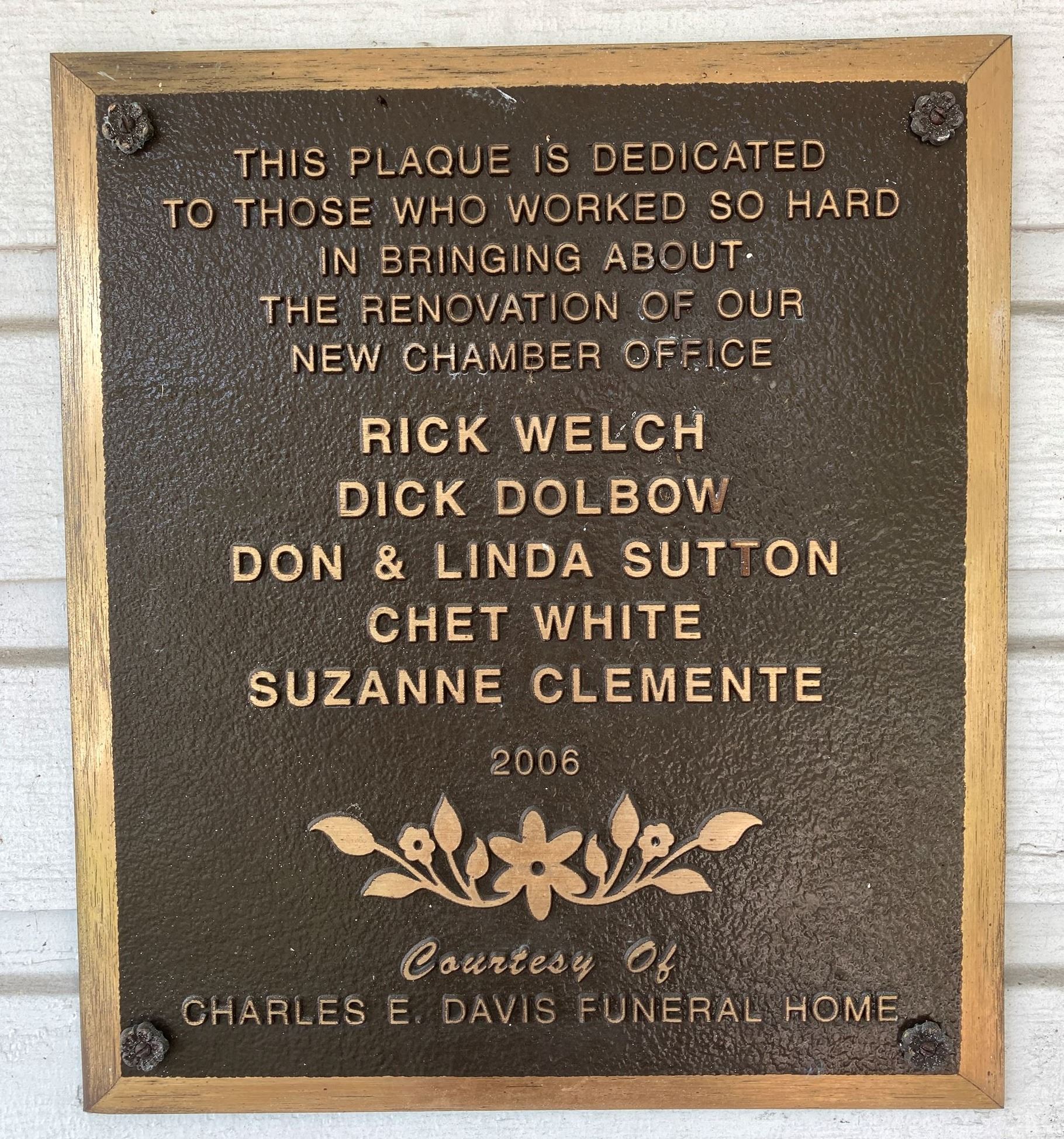 401 Tompkins St plaque 1 - 2022